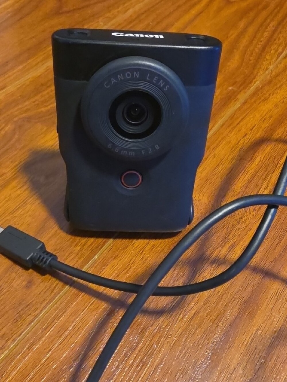 Canon V10 Vlogging Camera With Built In Stand - Picture 2 of 6